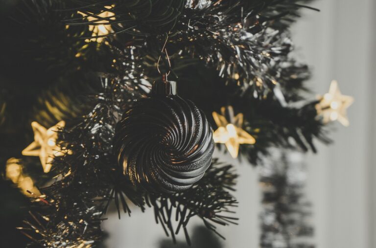 クリスマスデートの誘い方で女性を喜ばせるポイントは？